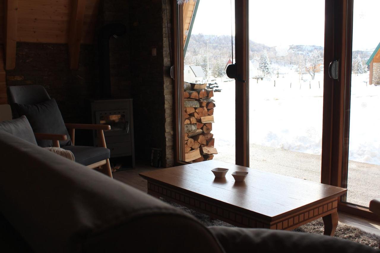 Three Houses Жабляк Экстерьер фото